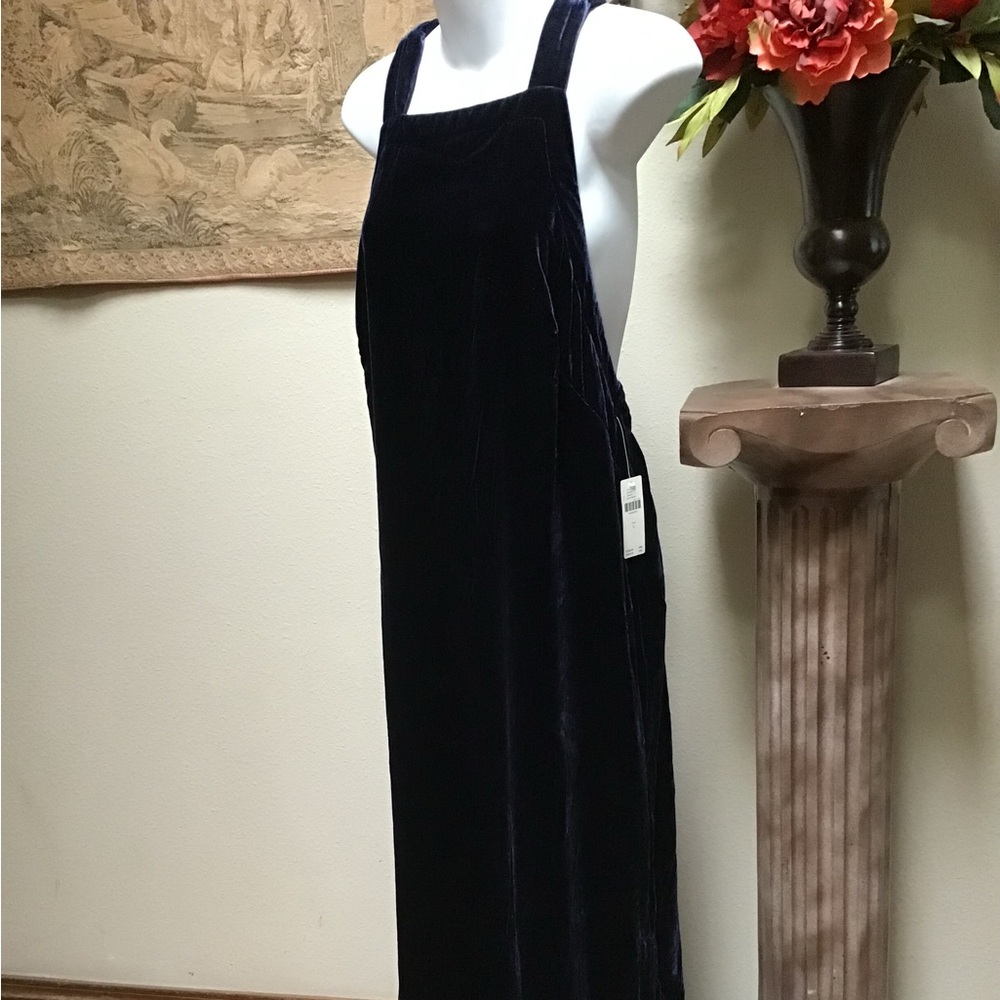 Elegant Velvet Black Skirt